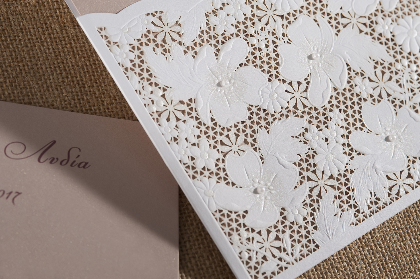 Προσφορά προσκλητήριο 2182